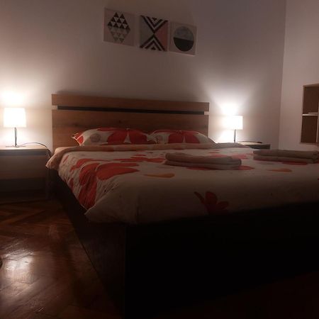 Eli'S Apartments -Ultracentral Near Palas ياش المظهر الخارجي الصورة