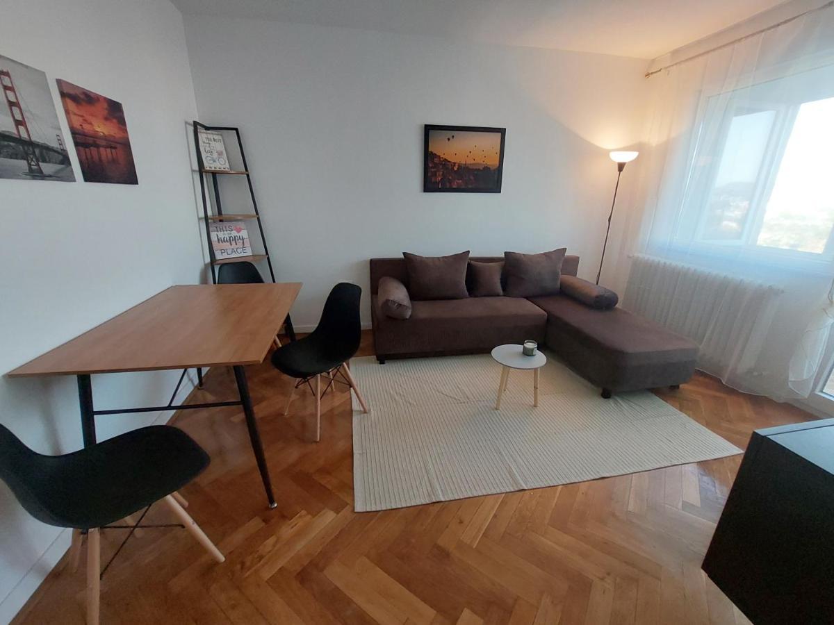 Eli'S Apartments -Ultracentral Near Palas ياش المظهر الخارجي الصورة