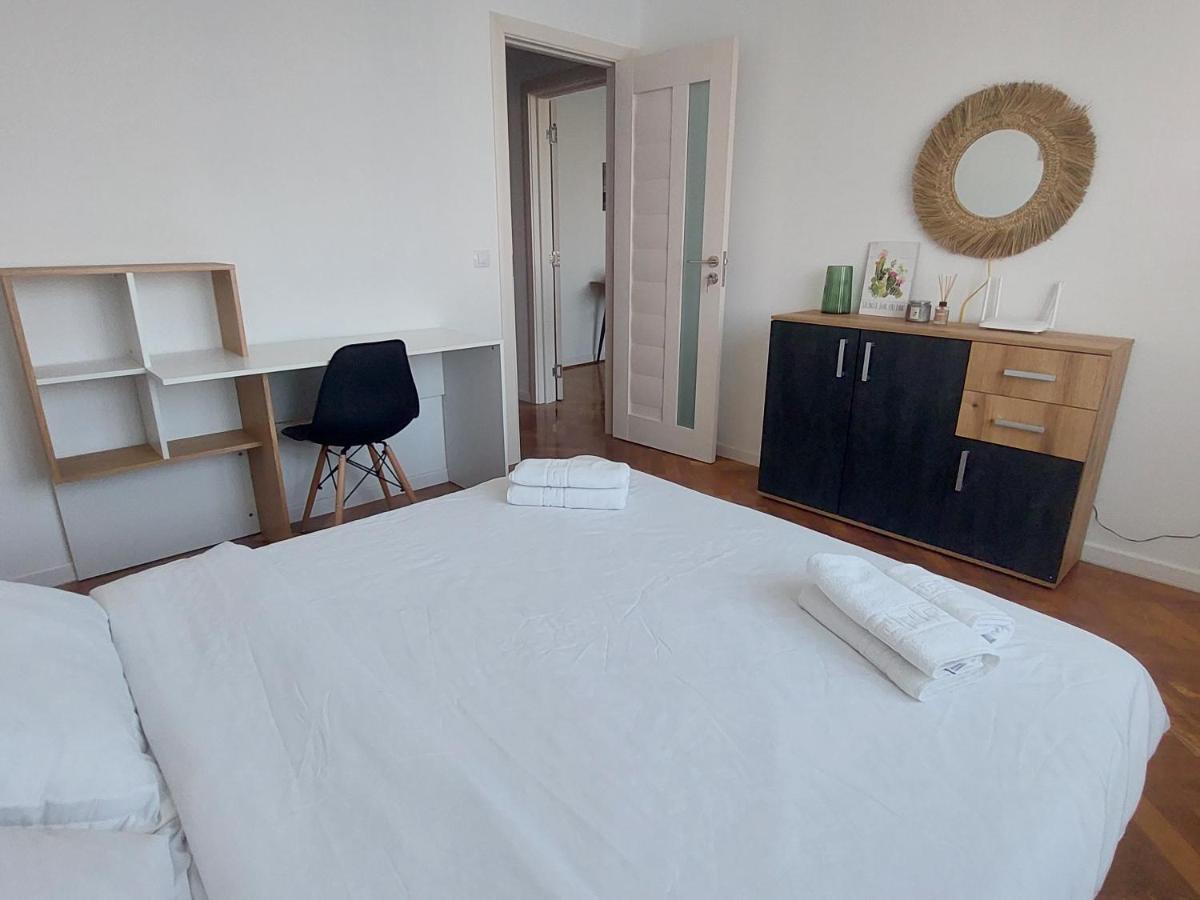 Eli'S Apartments -Ultracentral Near Palas ياش المظهر الخارجي الصورة