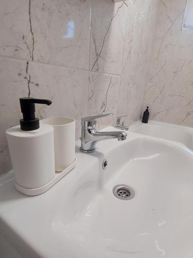 Eli'S Apartments -Ultracentral Near Palas ياش المظهر الخارجي الصورة