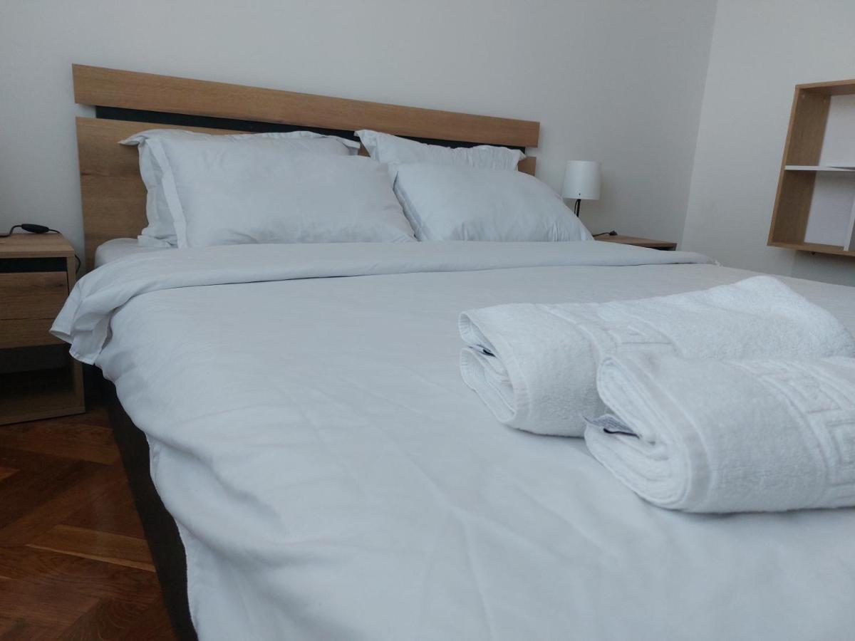 Eli'S Apartments -Ultracentral Near Palas ياش المظهر الخارجي الصورة